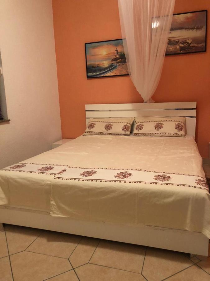 Casa Mare Rtina Garten Zwei Baeder Eg Εξωτερικό φωτογραφία