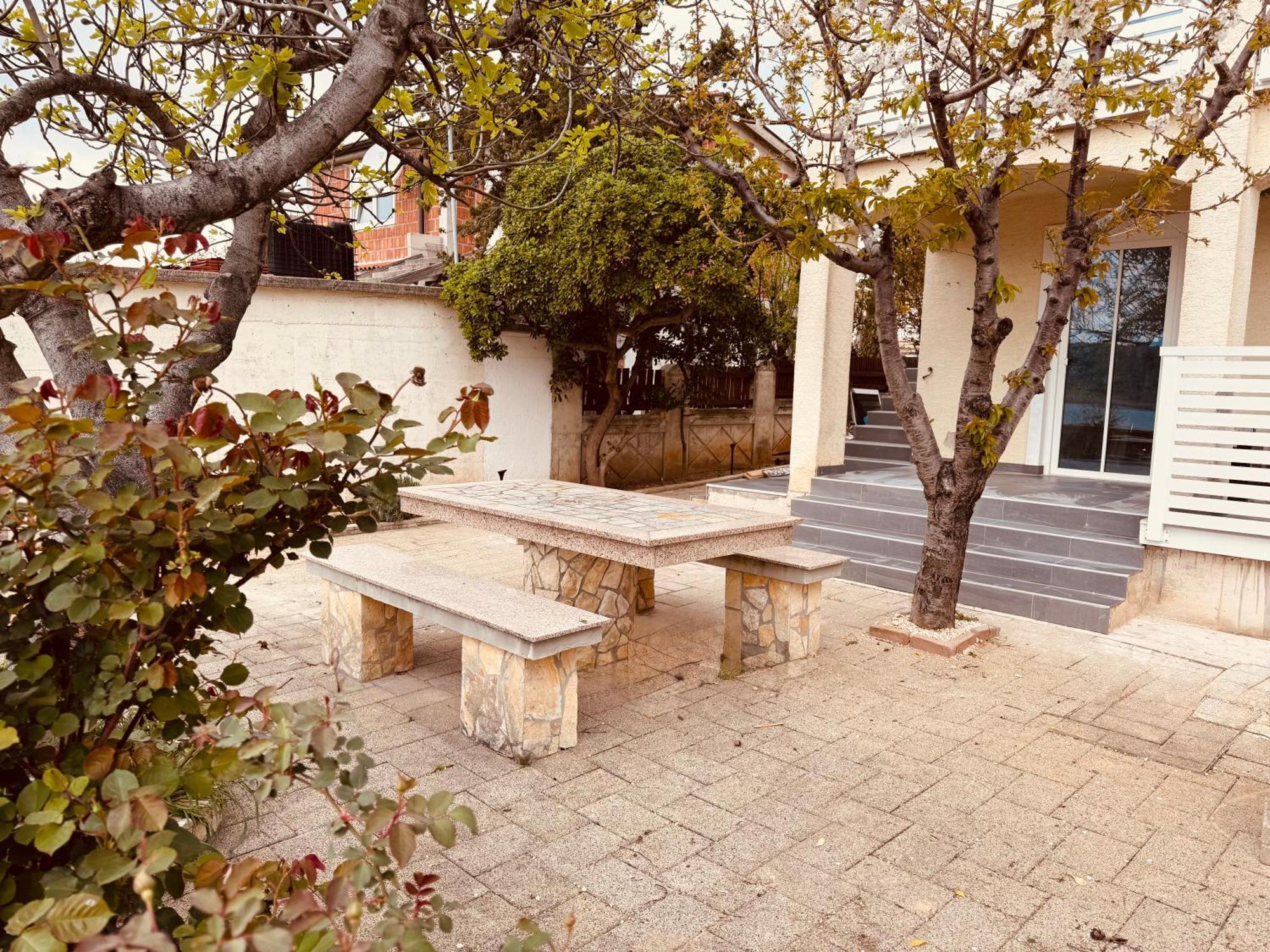 Casa Mare Rtina Garten Zwei Baeder Eg Εξωτερικό φωτογραφία