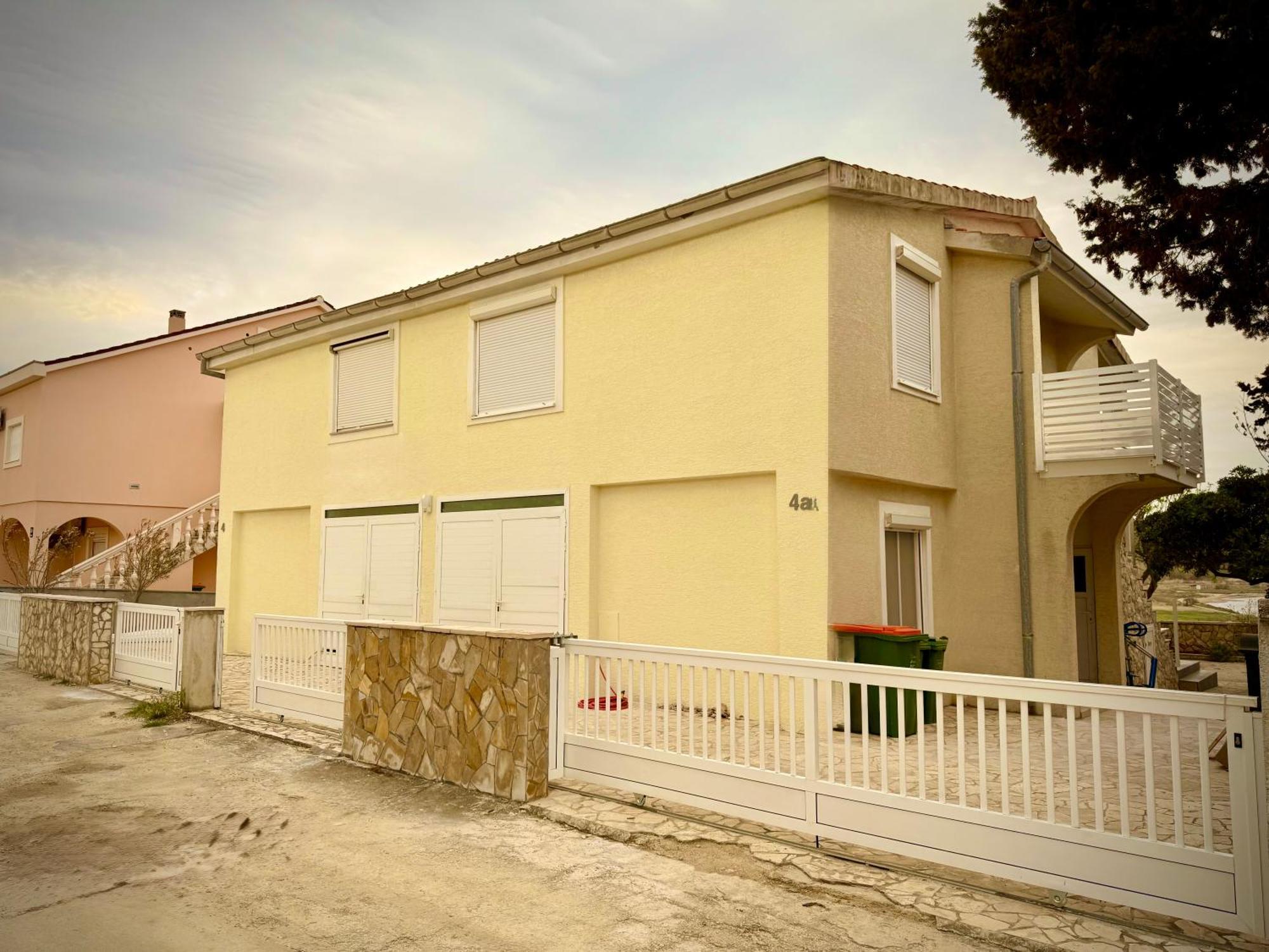 Casa Mare Rtina Garten Zwei Baeder Eg Εξωτερικό φωτογραφία